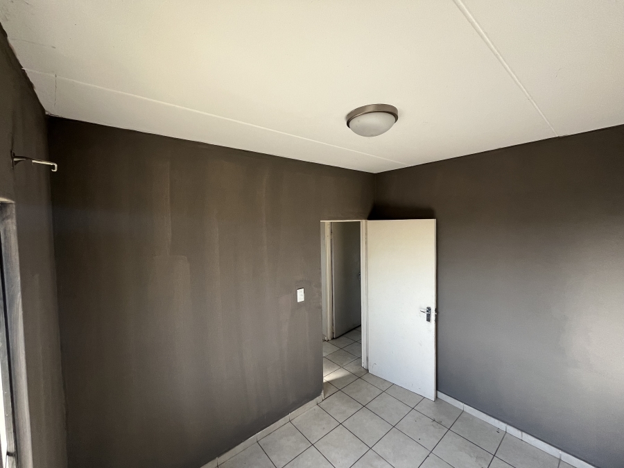 2 Bedroom Property for Sale in Fleurhof Gauteng