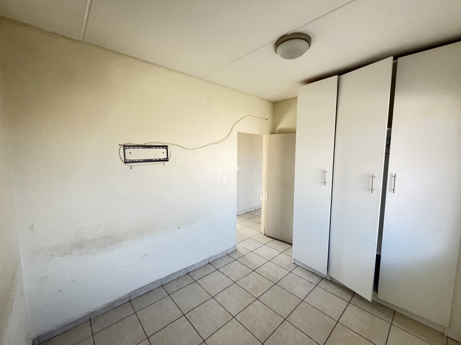 2 Bedroom Property for Sale in Fleurhof Gauteng