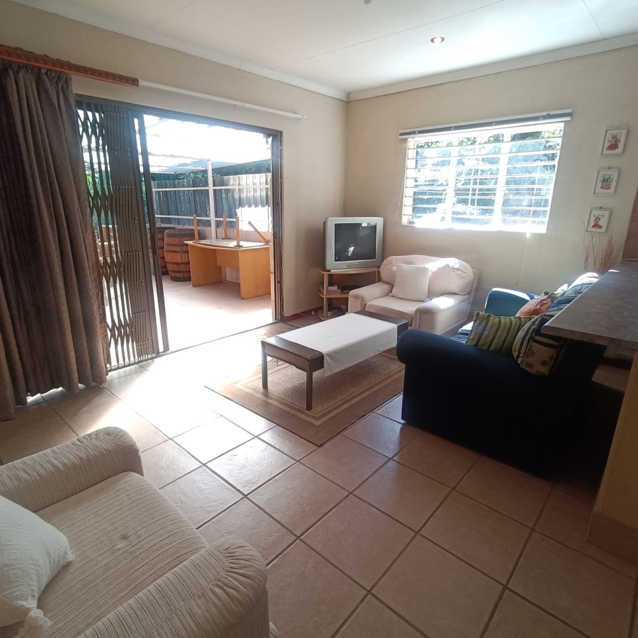 To Let 1 Bedroom Property for Rent in Berario Gauteng