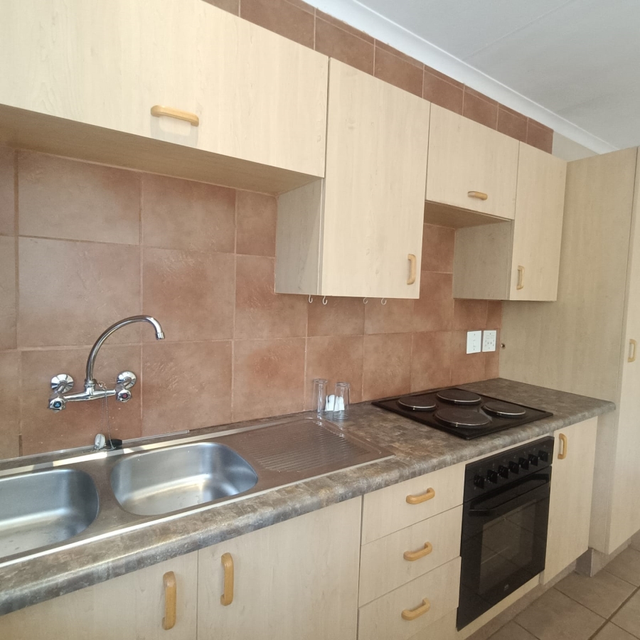 To Let 1 Bedroom Property for Rent in Berario Gauteng