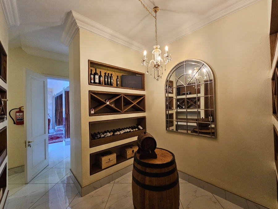 5 Bedroom Property for Sale in Mooikloof Gauteng