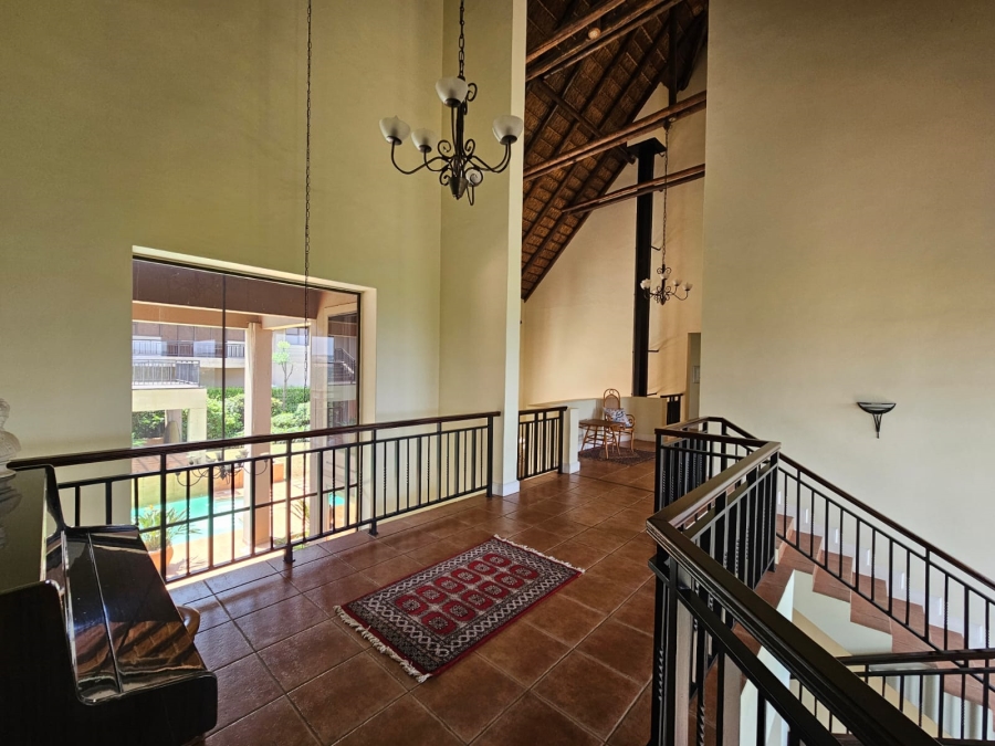 5 Bedroom Property for Sale in Mooikloof Gauteng