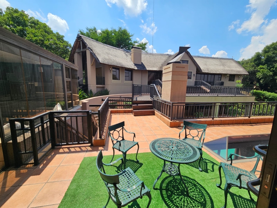 5 Bedroom Property for Sale in Mooikloof Gauteng