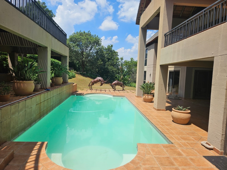 5 Bedroom Property for Sale in Mooikloof Gauteng