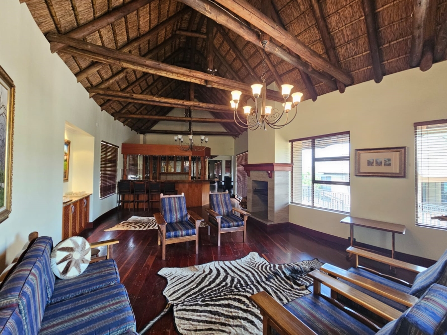 5 Bedroom Property for Sale in Mooikloof Gauteng