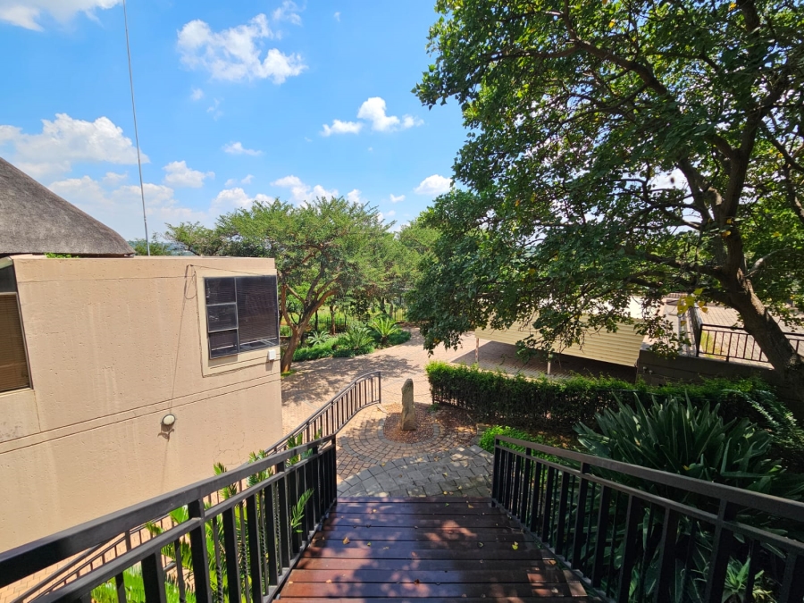 5 Bedroom Property for Sale in Mooikloof Gauteng