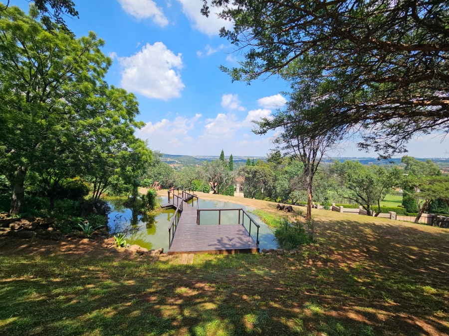 5 Bedroom Property for Sale in Mooikloof Gauteng