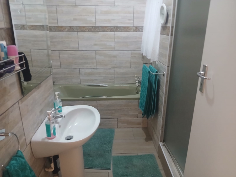 3 Bedroom Property for Sale in Randhart Gauteng