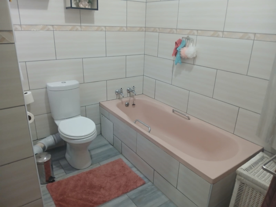 3 Bedroom Property for Sale in Randhart Gauteng