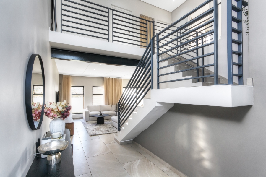 3 Bedroom Property for Sale in Crowthorne AH Gauteng