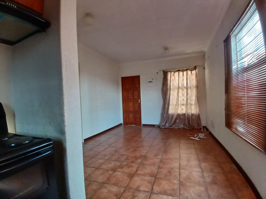 2 Bedroom Property for Sale in Aureus Gauteng