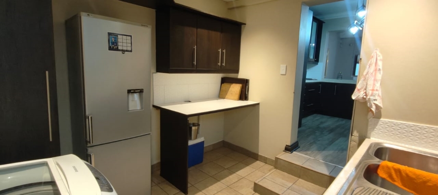 To Let 2 Bedroom Property for Rent in Three Rivers Proper Gauteng