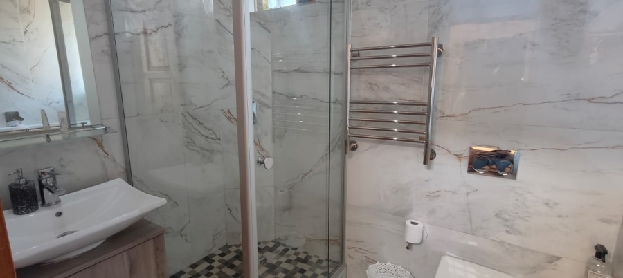 To Let 2 Bedroom Property for Rent in Three Rivers Proper Gauteng