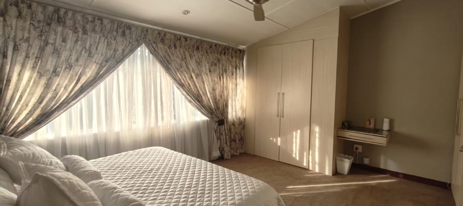 To Let 2 Bedroom Property for Rent in Three Rivers Proper Gauteng