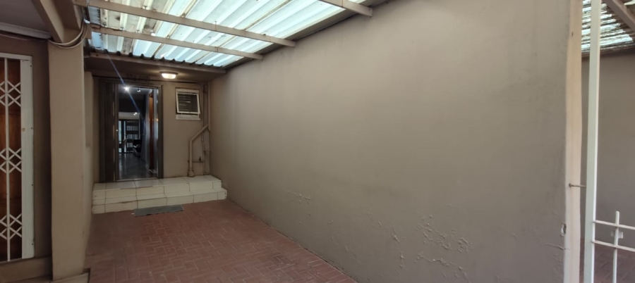 To Let 2 Bedroom Property for Rent in Three Rivers Proper Gauteng