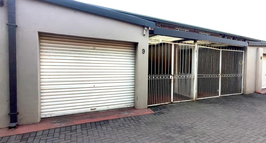 To Let 2 Bedroom Property for Rent in Three Rivers Proper Gauteng