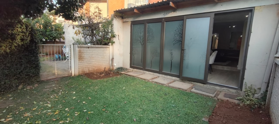 To Let 2 Bedroom Property for Rent in Three Rivers Proper Gauteng
