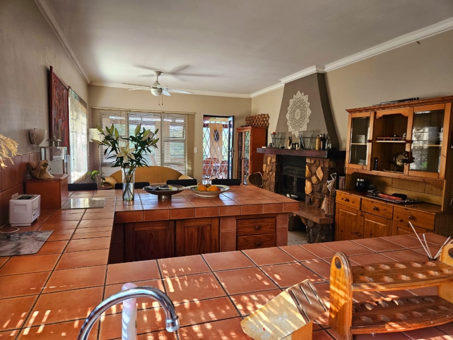 12 Bedroom Property for Sale in Lanseria Gauteng