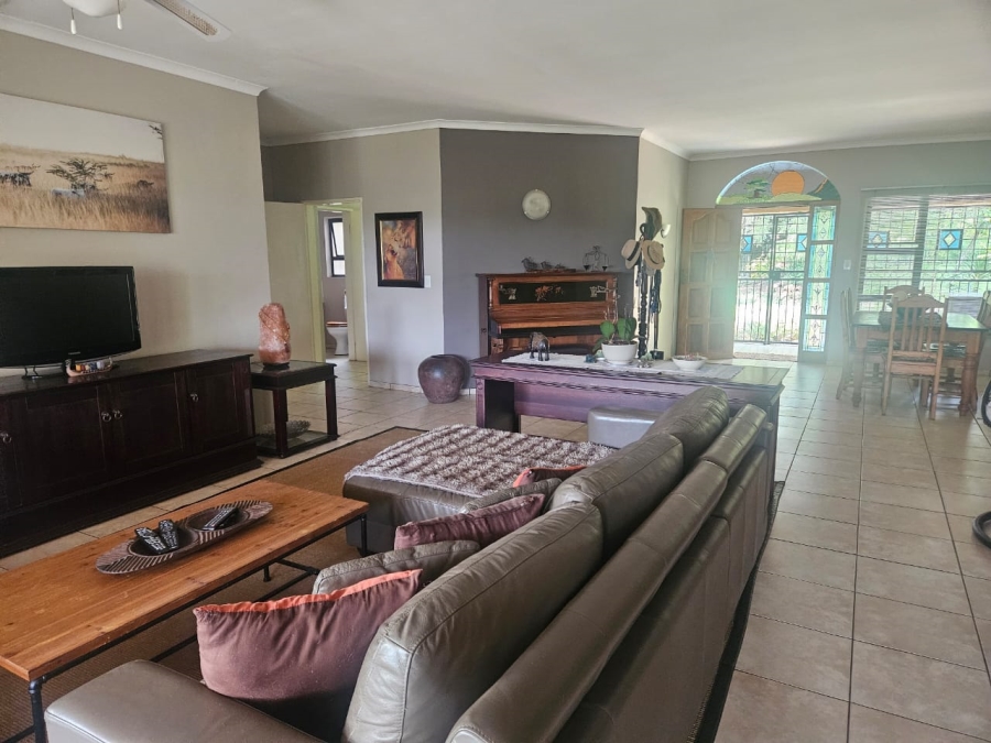 12 Bedroom Property for Sale in Lanseria Gauteng
