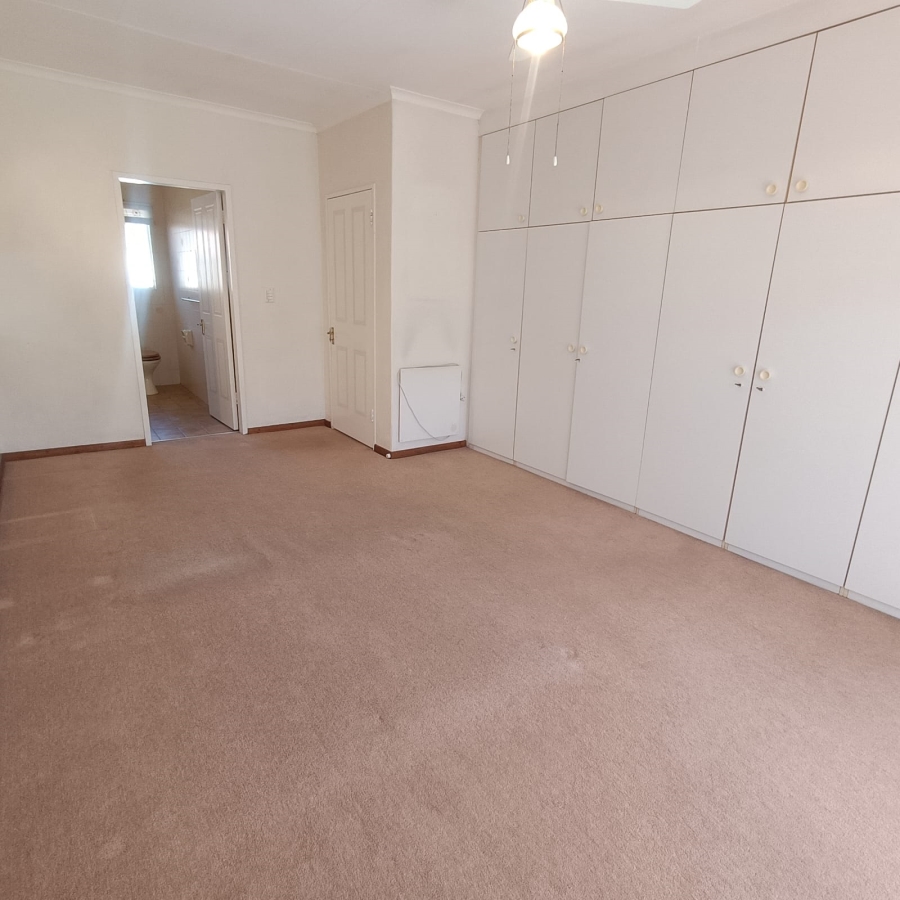 To Let 3 Bedroom Property for Rent in Fairland Gauteng