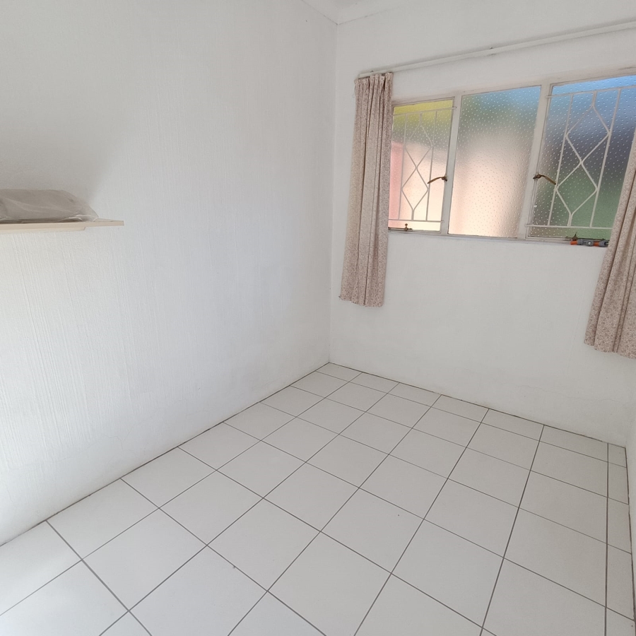To Let 3 Bedroom Property for Rent in Fairland Gauteng