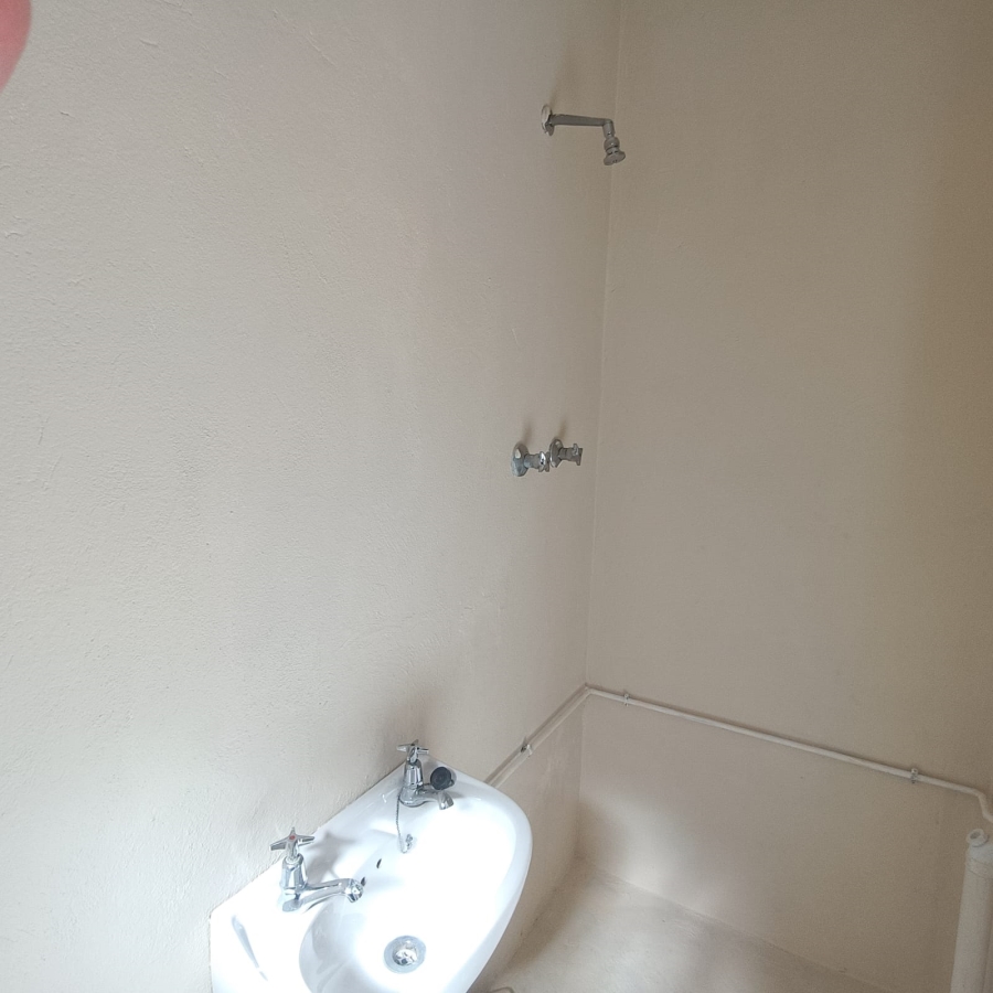 To Let 3 Bedroom Property for Rent in Fairland Gauteng