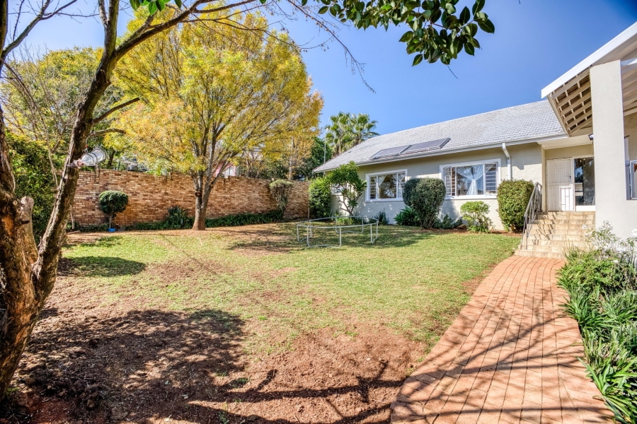 4 Bedroom Property for Sale in Linden Gauteng
