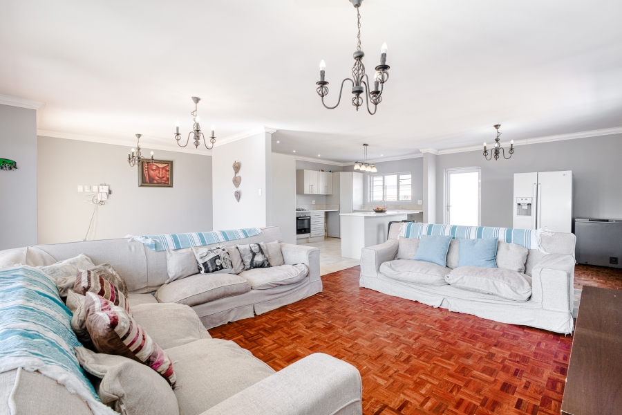 4 Bedroom Property for Sale in Linden Gauteng