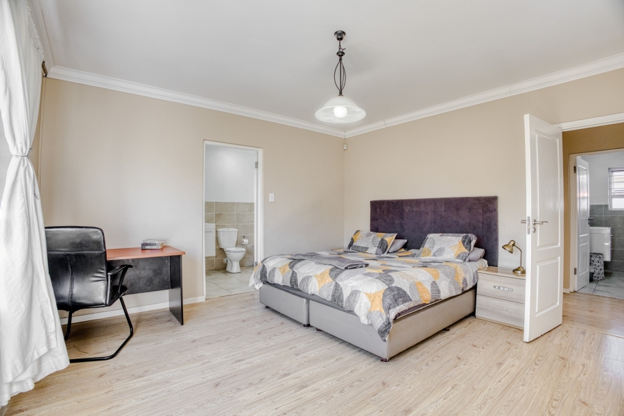 4 Bedroom Property for Sale in Linden Gauteng