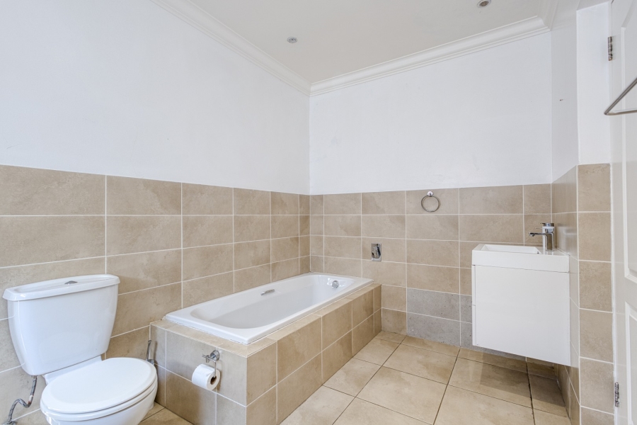 4 Bedroom Property for Sale in Linden Gauteng