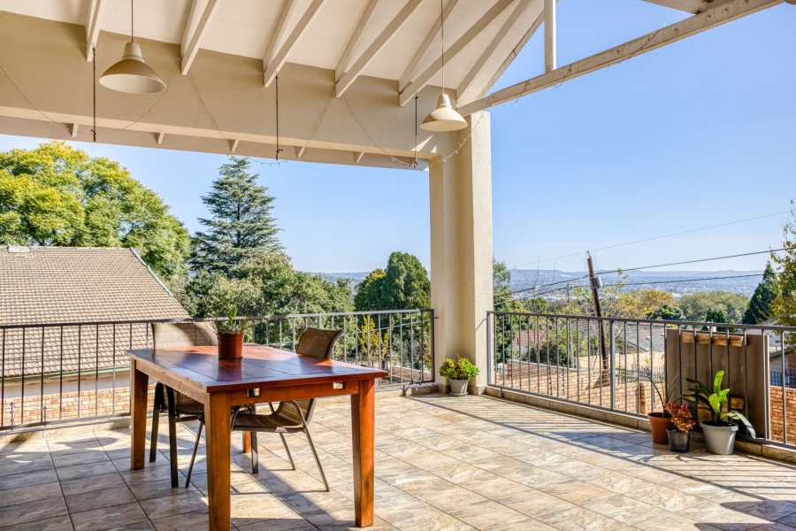 4 Bedroom Property for Sale in Linden Gauteng