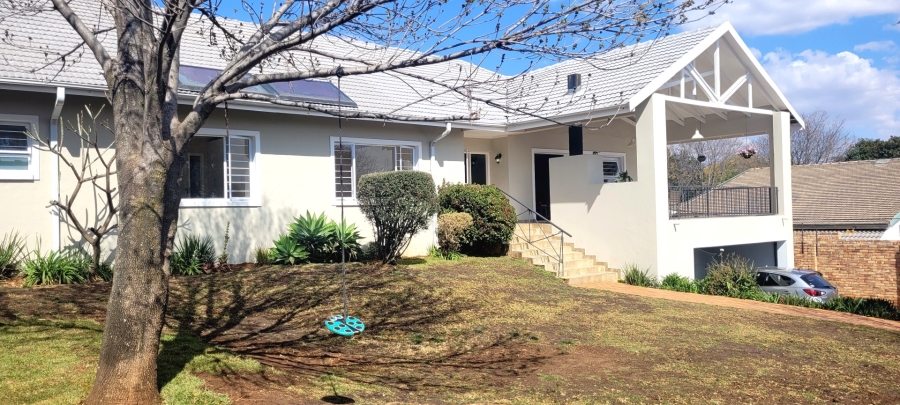 4 Bedroom Property for Sale in Linden Gauteng