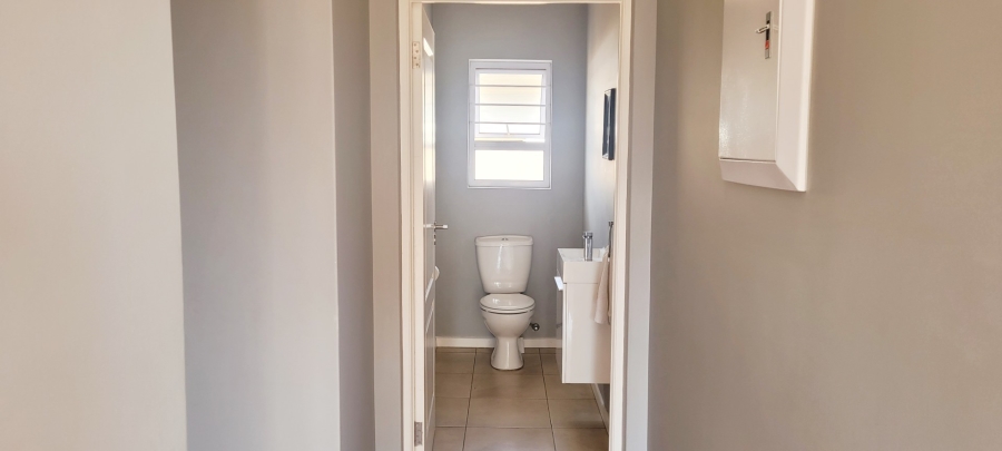 4 Bedroom Property for Sale in Linden Gauteng