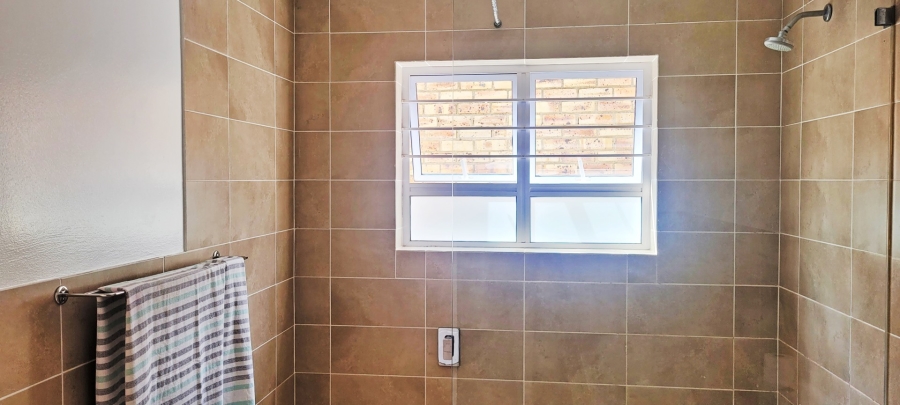 4 Bedroom Property for Sale in Linden Gauteng