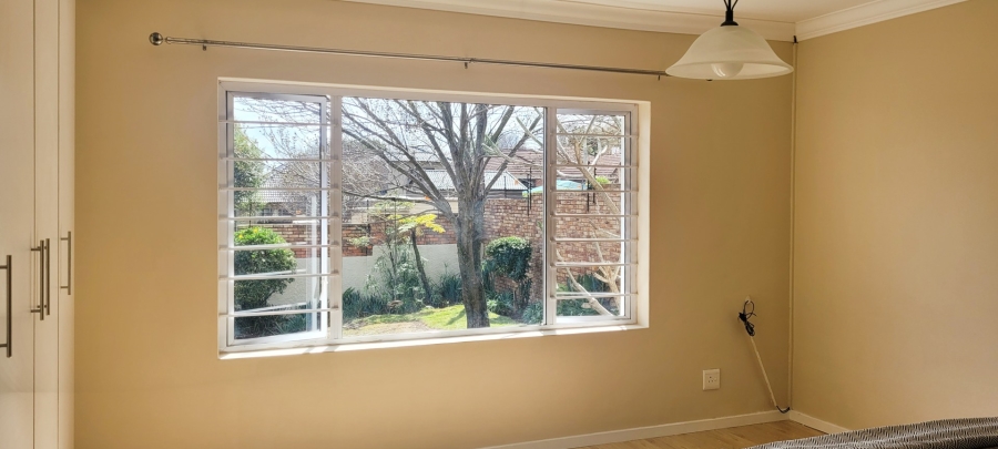 4 Bedroom Property for Sale in Linden Gauteng
