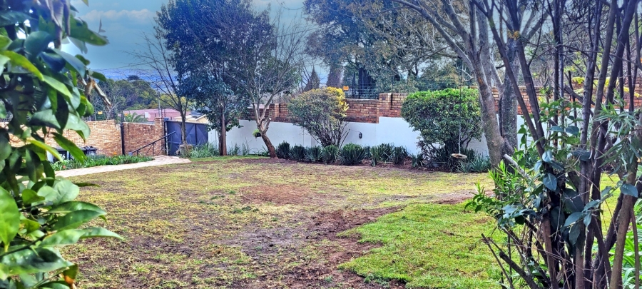 4 Bedroom Property for Sale in Linden Gauteng