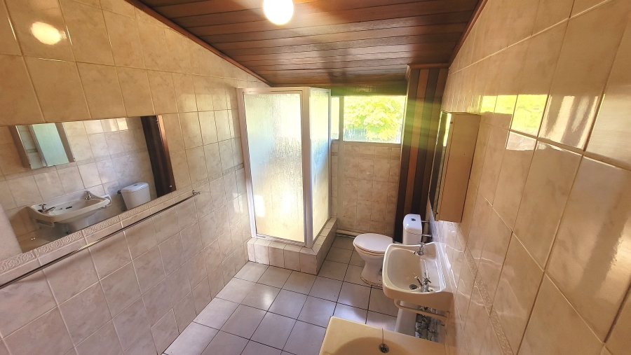 To Let 3 Bedroom Property for Rent in Alberante Gauteng
