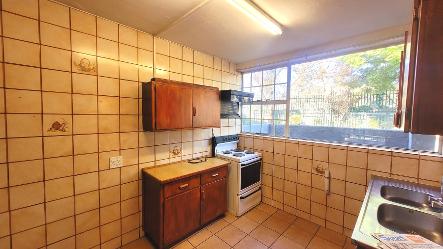 To Let 3 Bedroom Property for Rent in Alberante Gauteng
