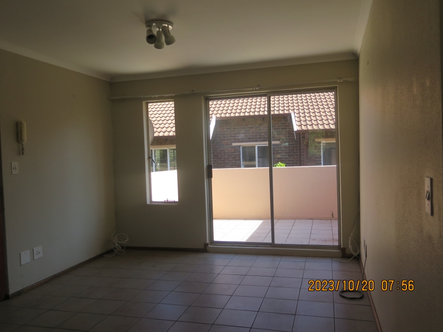 To Let 2 Bedroom Property for Rent in Allen Grove Gauteng