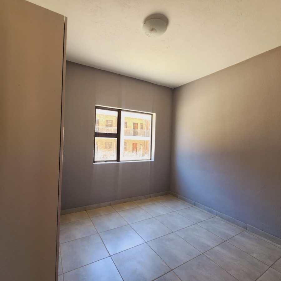 To Let 2 Bedroom Property for Rent in Norkem Park Gauteng