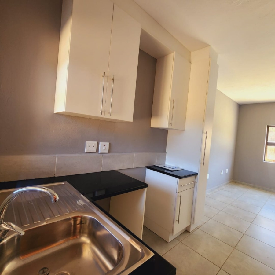 To Let 2 Bedroom Property for Rent in Norkem Park Gauteng
