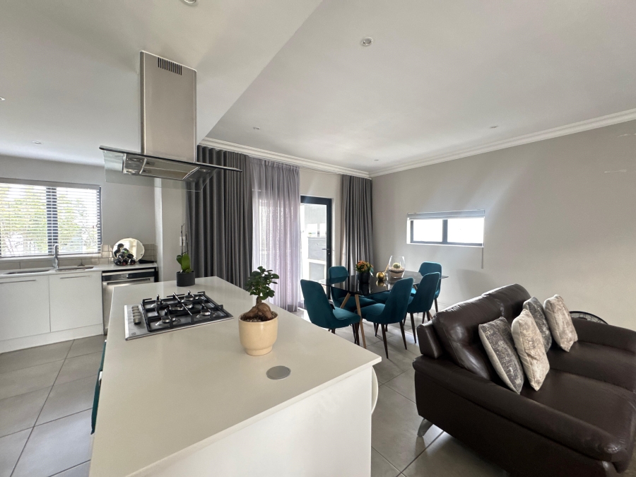 3 Bedroom Property for Sale in Broadacres Gauteng