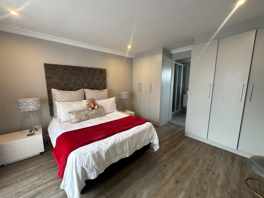 3 Bedroom Property for Sale in Broadacres Gauteng
