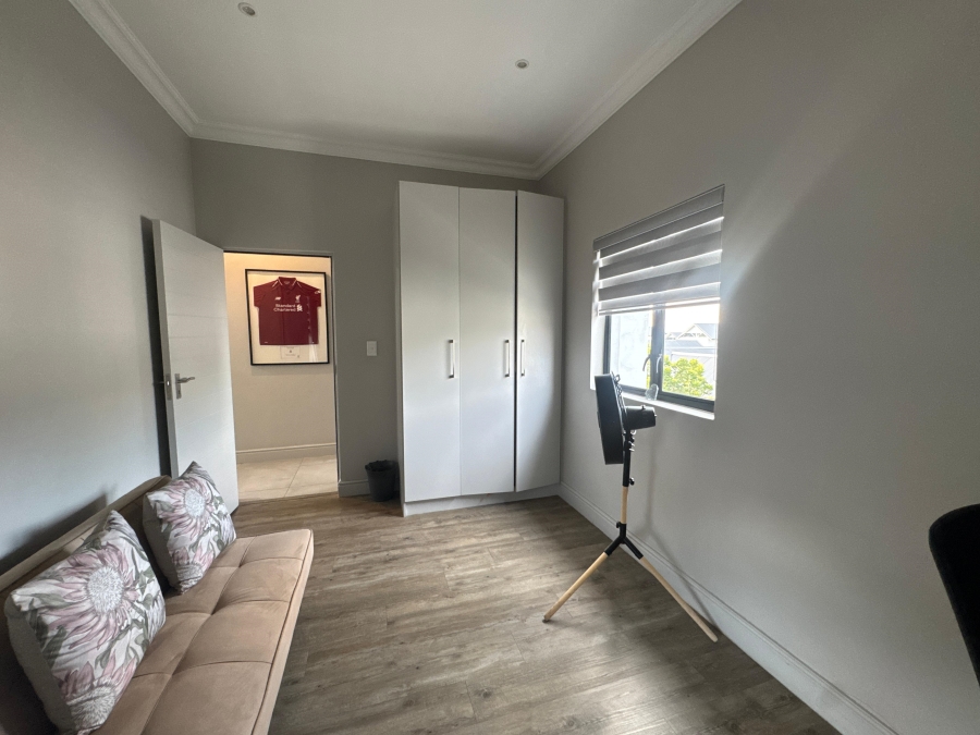 3 Bedroom Property for Sale in Broadacres Gauteng