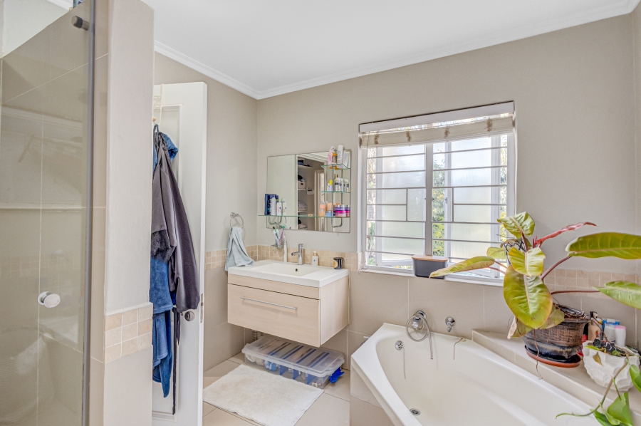 4 Bedroom Property for Sale in Kyalami Estates Gauteng