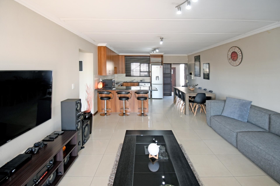 3 Bedroom Property for Sale in Barbeque Downs Gauteng