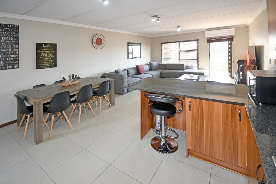 3 Bedroom Property for Sale in Barbeque Downs Gauteng