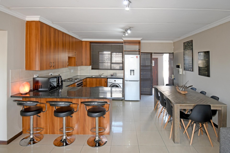 3 Bedroom Property for Sale in Barbeque Downs Gauteng