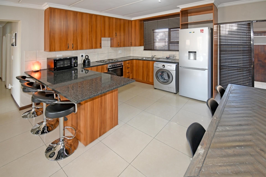 3 Bedroom Property for Sale in Barbeque Downs Gauteng