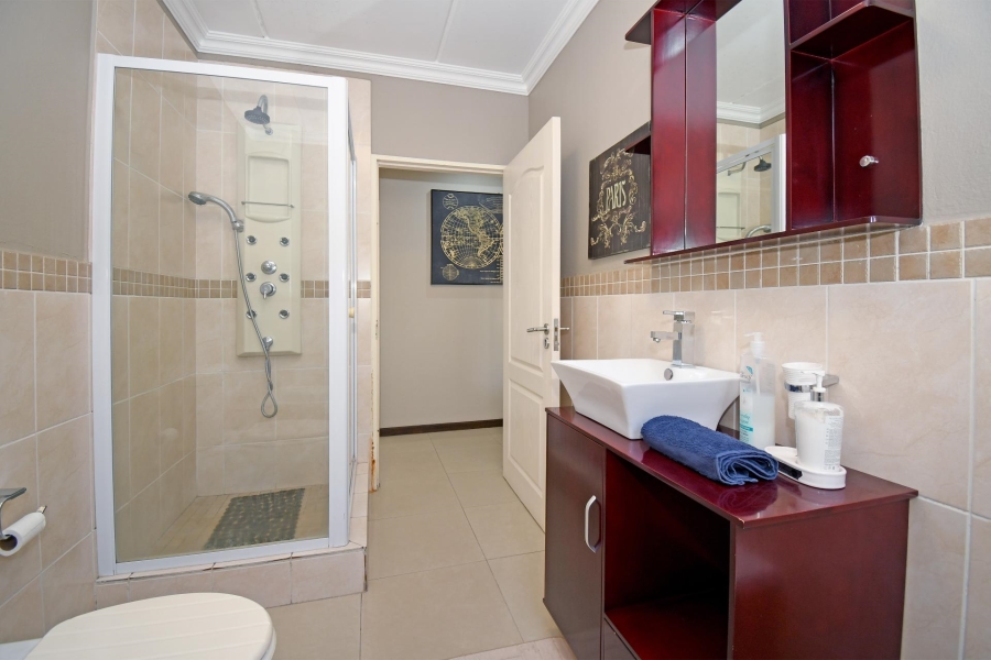 3 Bedroom Property for Sale in Barbeque Downs Gauteng